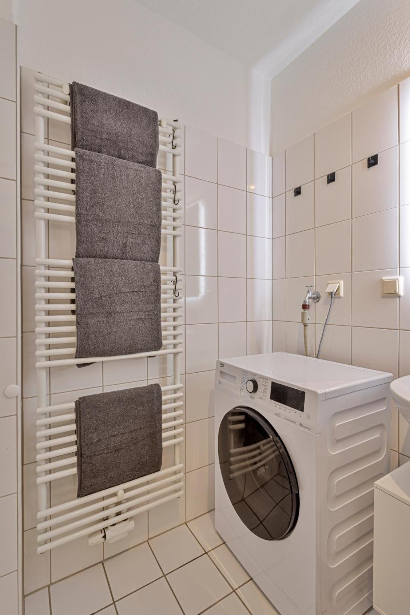 Apartment Science Trifft Helden By Cordissky 15 Minuten Zu Fuss Vom Hauptbahnhof *